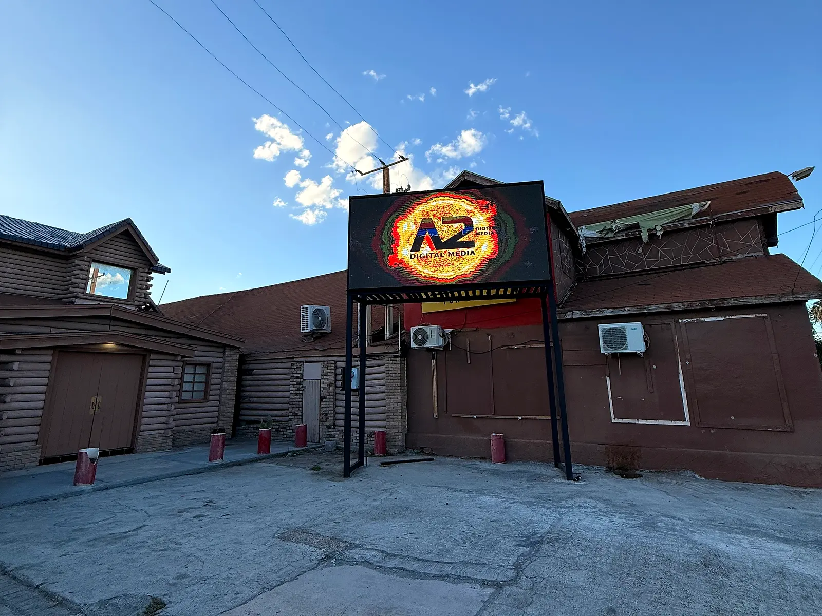 Pantalla LED de A2 Digital Media sobre la calle Chihuahua 3102, colonia Jardín, Nuevo Laredo